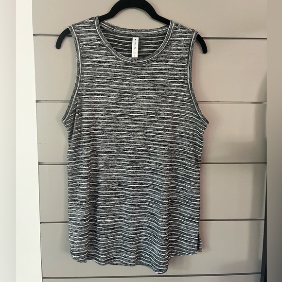 Athleta Breezy Tank Black/Gray/White stripes size M EUC‎ - Picture 2 of 9
